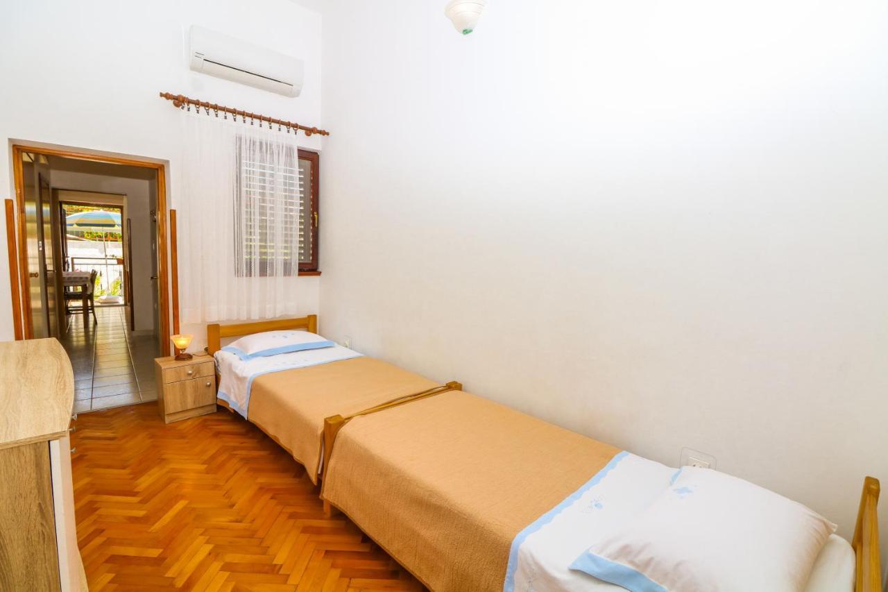 Apartment Marulic In Old Town Baška Esterno foto